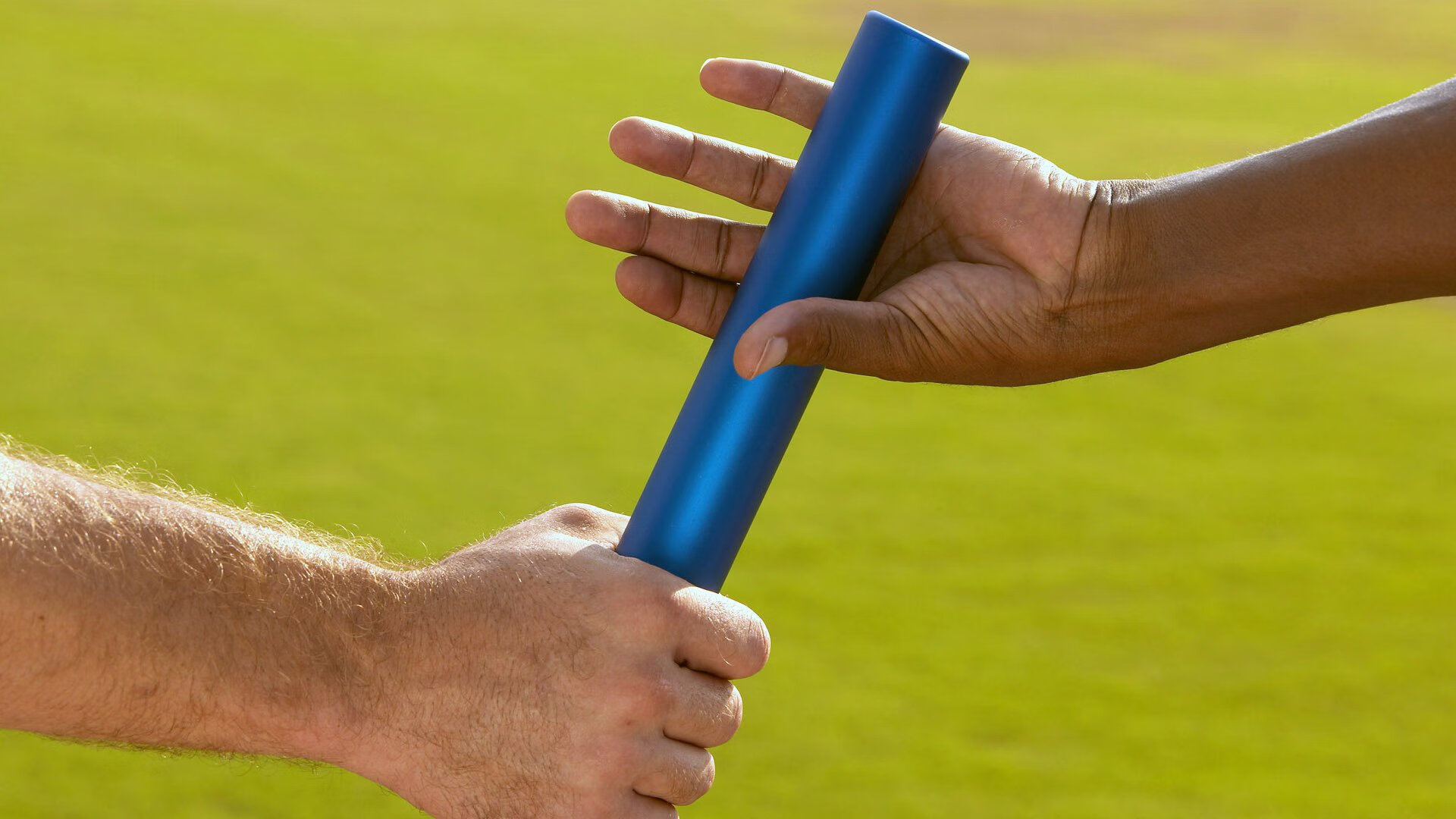 俱乐部推行球员双重职业发展计划支持退役转型,业余球队管理制度